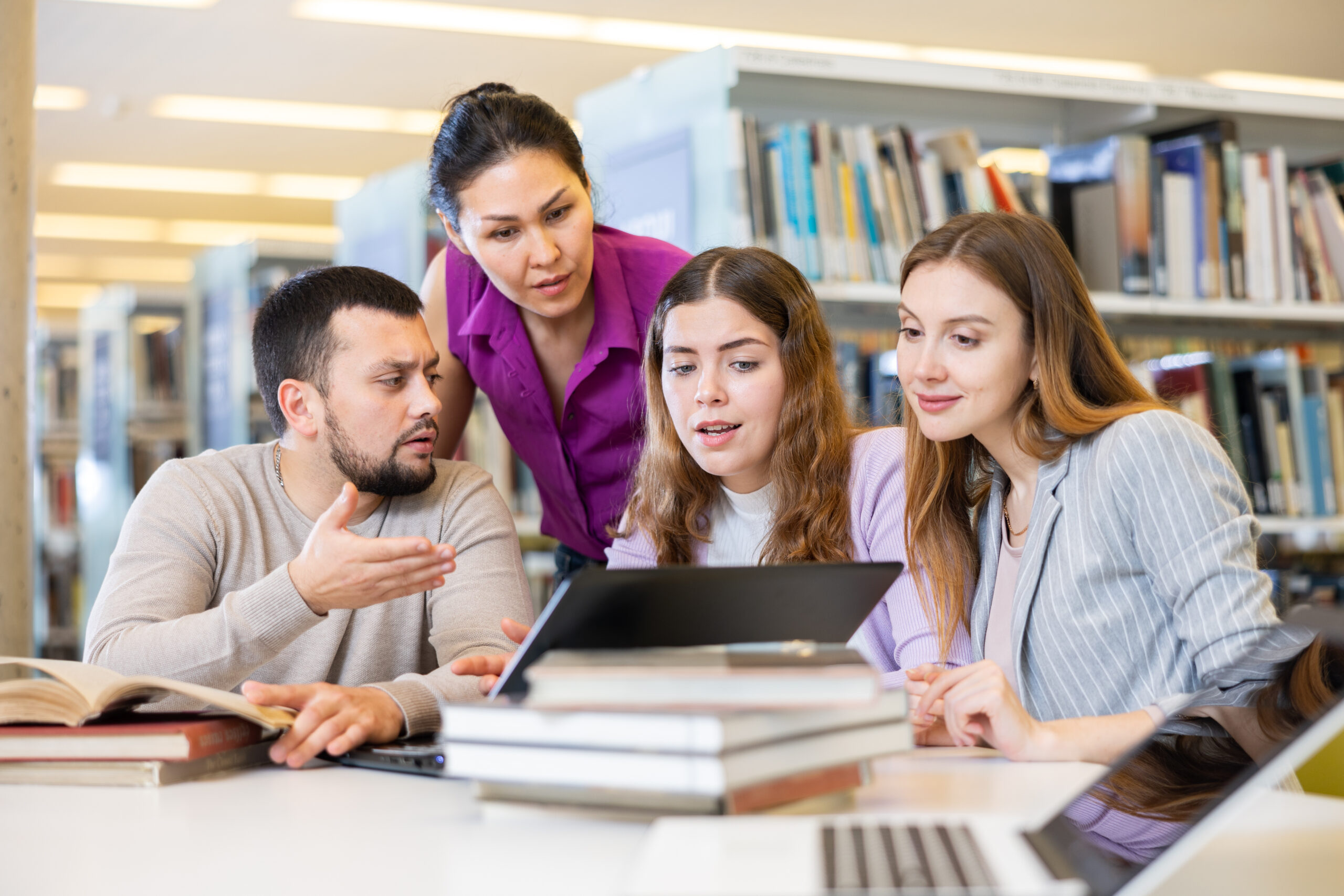 The Future of Learning: Navigating the New Educational Landscape Shaped by Digital Innovations