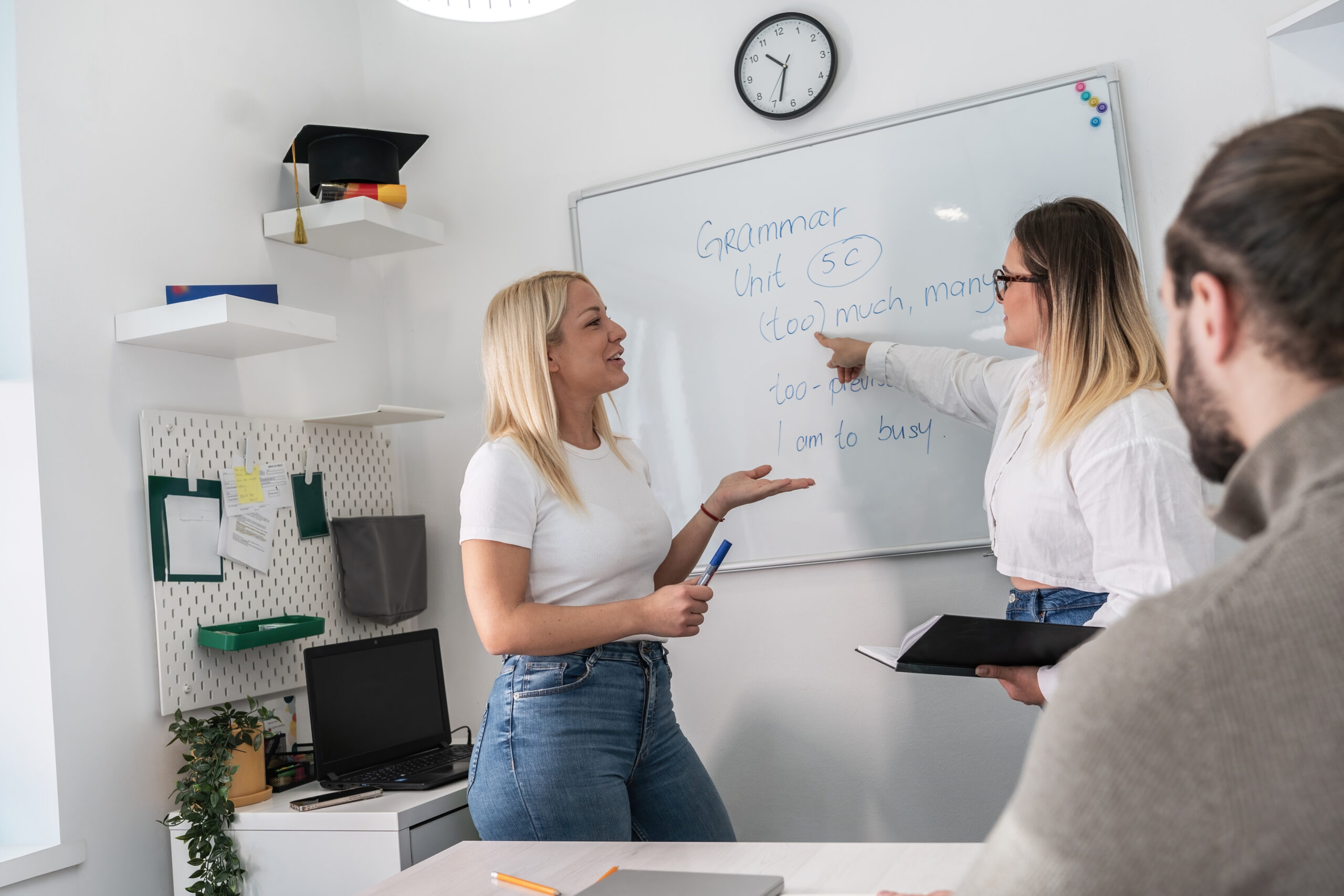The Role of Language Immersion in Mastering a New Language: Accelerating Learning Beyond the Classroom
